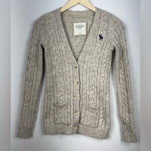 Abercrombie & Fitch Cream Cable Knit Sweater